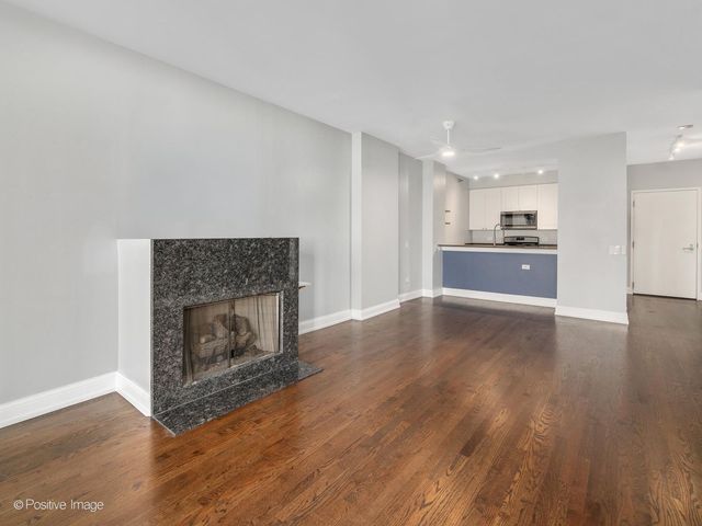 330 N Jefferson Street 402, Chicago, IL 60661