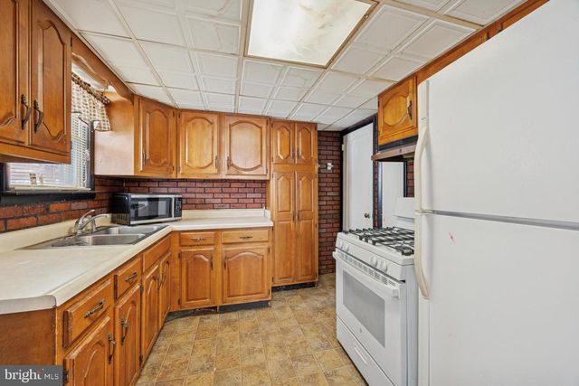 318 MARSH LN, Wilmington, DE 19804