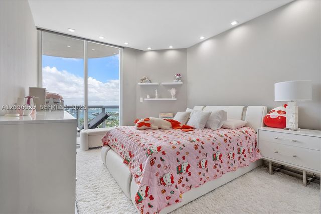 6365 Collins Ave 4307, Miami Beach, FL 33141