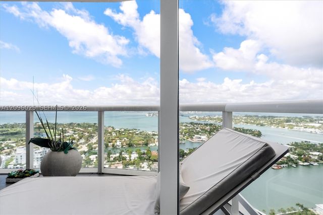 6365 Collins Ave 4307, Miami Beach, FL 33141