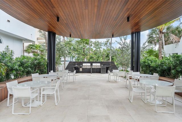 6365 Collins Ave 4307, Miami Beach, FL 33141