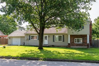 602 W Crescent Lane, Franklin, OH 45005