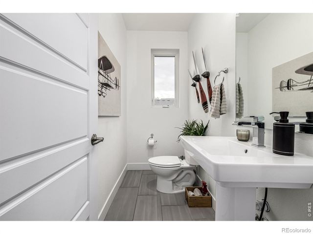 6820 E Lowry Boulevard, Denver, CO 80230