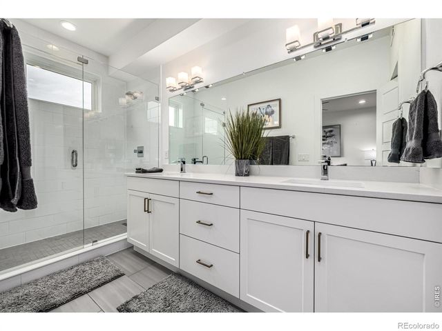 6820 E Lowry Boulevard, Denver, CO 80230