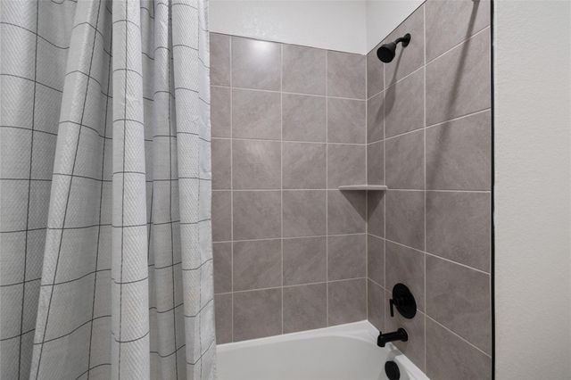 1000 Casola CV, Hutto, TX 78634