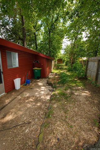6102 N Woodview Drive, Sherwood, AR 72120
