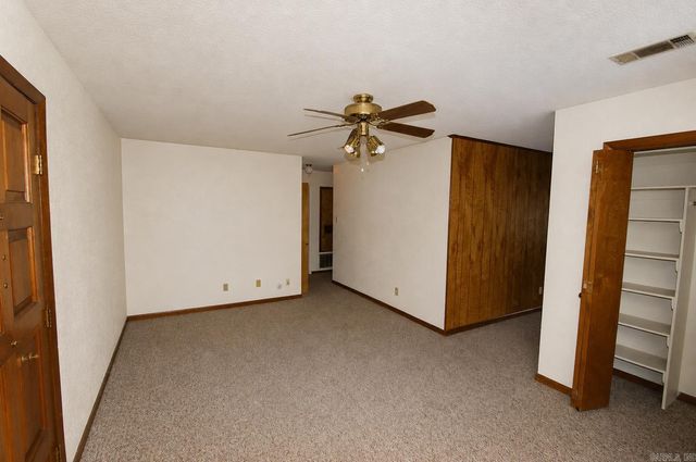 6102 N Woodview Drive, Sherwood, AR 72120