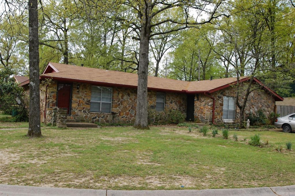 6102 N Woodview Drive, Sherwood, AR 72120