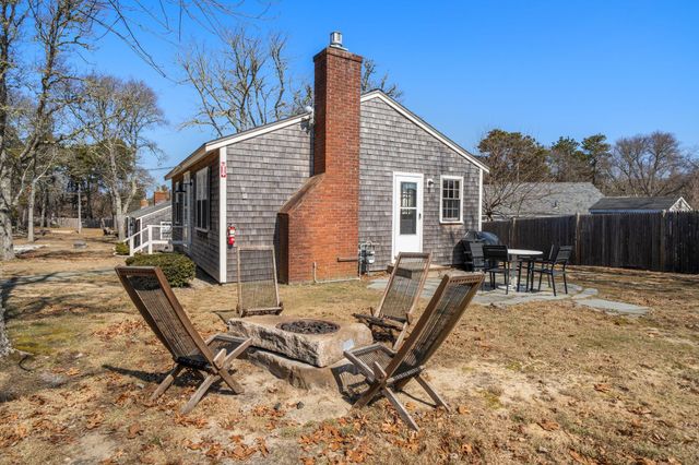 18 Manning Road, Dennis Port, MA 02639