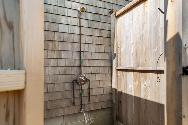 18 Manning Road, Dennis Port, MA 02639