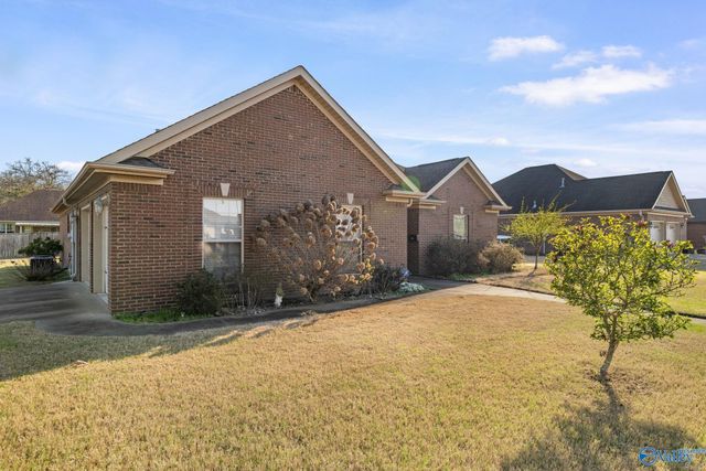 2018 Pleasant Drive, Muscle Shoals, AL 35661