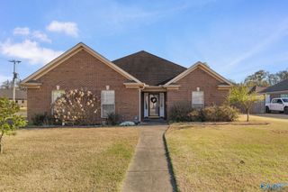 2018 Pleasant Drive, Muscle Shoals, AL 35661