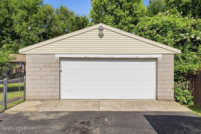 117 Alpha Ave, Louisville, KY 40218
