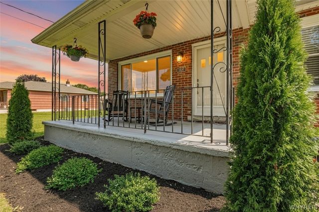 1257 93rd Street, Niagara Falls, NY 14304