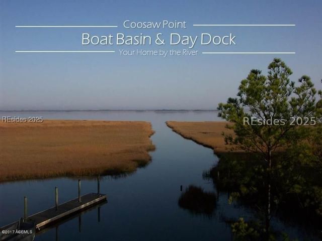 4 Flyway Dr, Beaufort, SC 29907