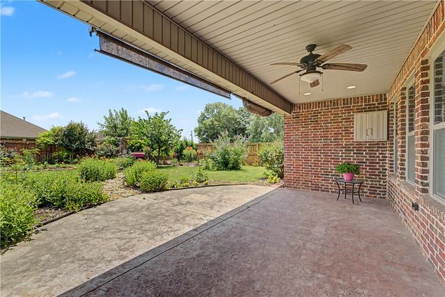 1110 Ellen Ray Lane, Centerton, AR 72719
