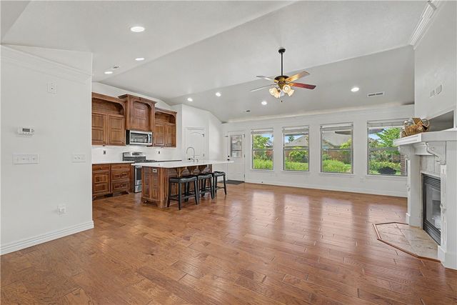 1110 Ellen Ray Lane, Centerton, AR 72719