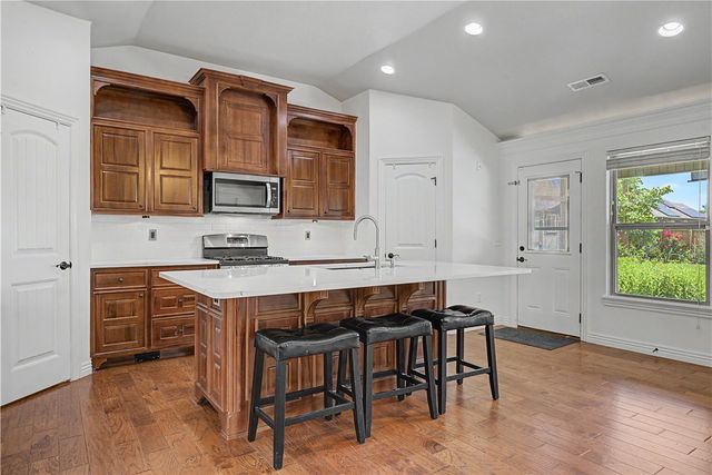 1110 Ellen Ray Lane, Centerton, AR 72719