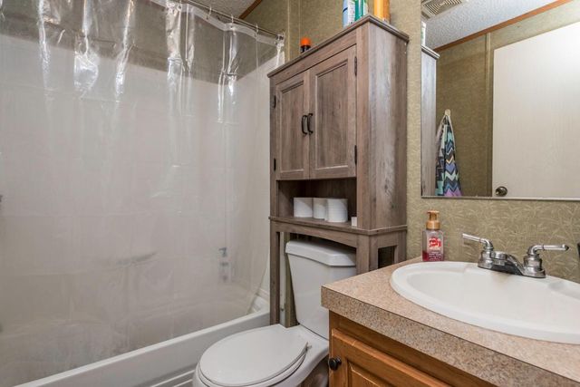 38569 N Sheridan Road 492, Beach Park, IL 60099