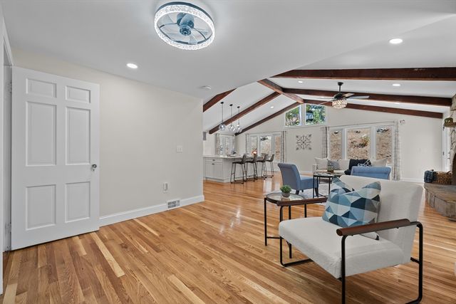20 Westwood Dr, Worcester, MA 01609