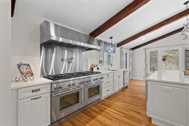 20 Westwood Dr, Worcester, MA 01609