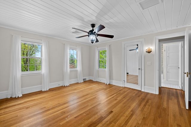 20 Westwood Dr, Worcester, MA 01609