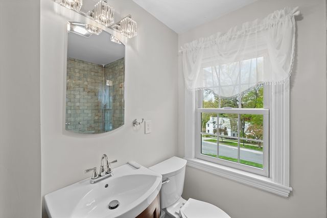 20 Westwood Dr, Worcester, MA 01609