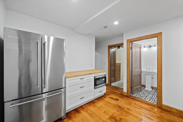 20 Westwood Dr, Worcester, MA 01609