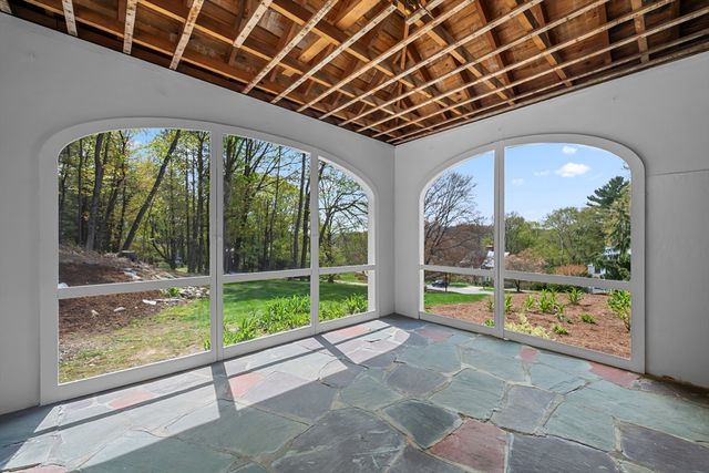 20 Westwood Dr, Worcester, MA 01609