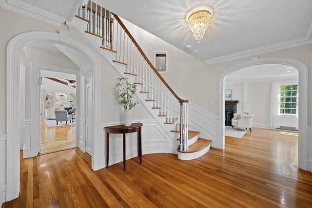 20 Westwood Dr, Worcester, MA 01609