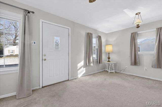 190 Saint Baptista Lane, Florissant, MO 63031