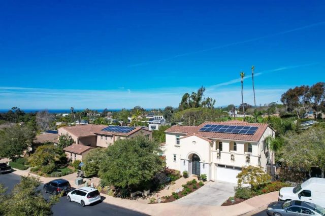 1010 Scarlet Way, Encinitas, CA 92024
