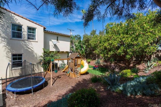 1010 Scarlet Way, Encinitas, CA 92024