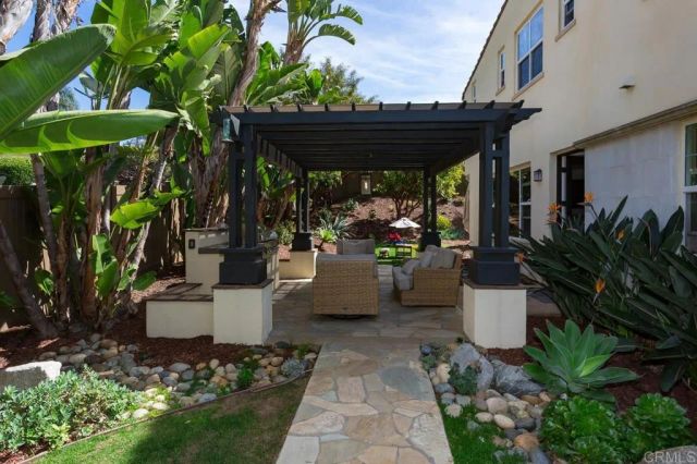 1010 Scarlet Way, Encinitas, CA 92024