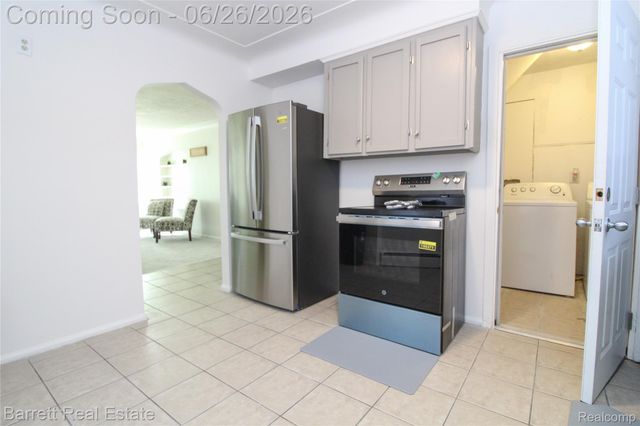 20998 Westhaven Avenue, Southfield, MI 48075