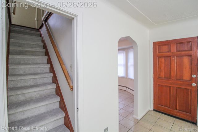 20998 Westhaven Avenue, Southfield, MI 48075