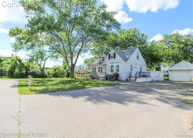20998 Westhaven Avenue, Southfield, MI 48075