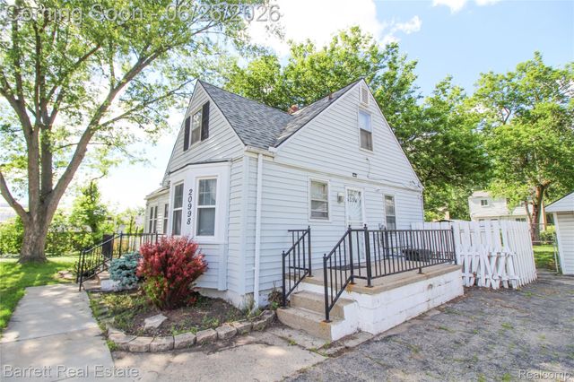 20998 Westhaven Avenue, Southfield, MI 48075