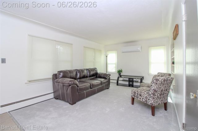 20998 Westhaven Avenue, Southfield, MI 48075