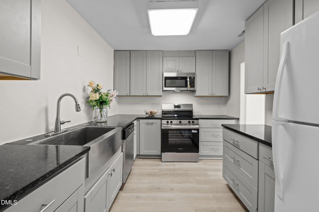 250 S Estes Drive Apt 71, Chapel Hill, NC 27514