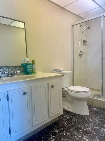 2841 N Ocean Boulevard 802, Fort Lauderdale, FL 33308
