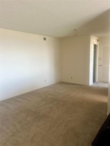2841 N Ocean Boulevard 802, Fort Lauderdale, FL 33308