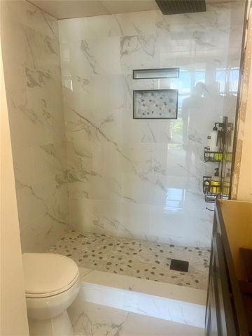2841 N Ocean Boulevard 802, Fort Lauderdale, FL 33308