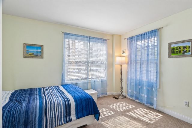 24 Harris St A, Peabody, MA 01960