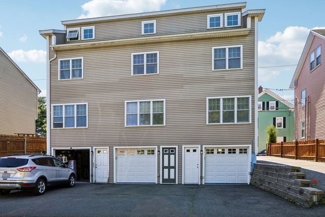 24 Harris St A, Peabody, MA 01960