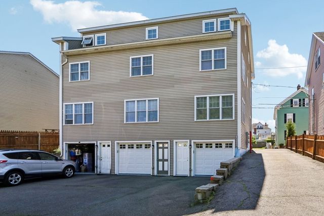 24 Harris St A, Peabody, MA 01960