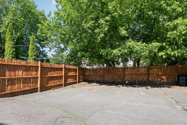 24 Harris St A, Peabody, MA 01960