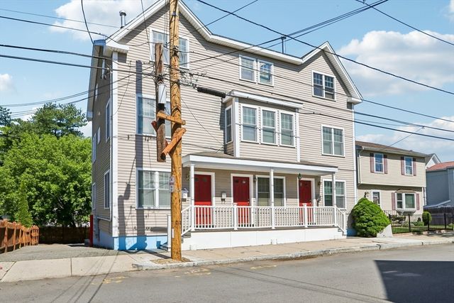 24 Harris St A, Peabody, MA 01960