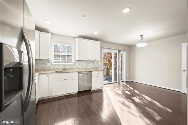 217 BERLIN AVE, Baltimore, MD 21225