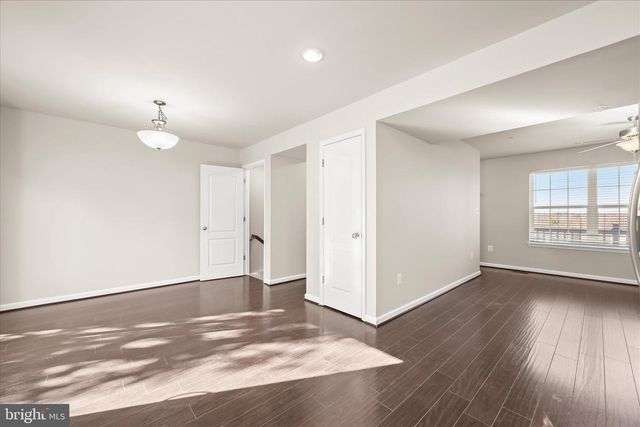 217 BERLIN AVE, Baltimore, MD 21225